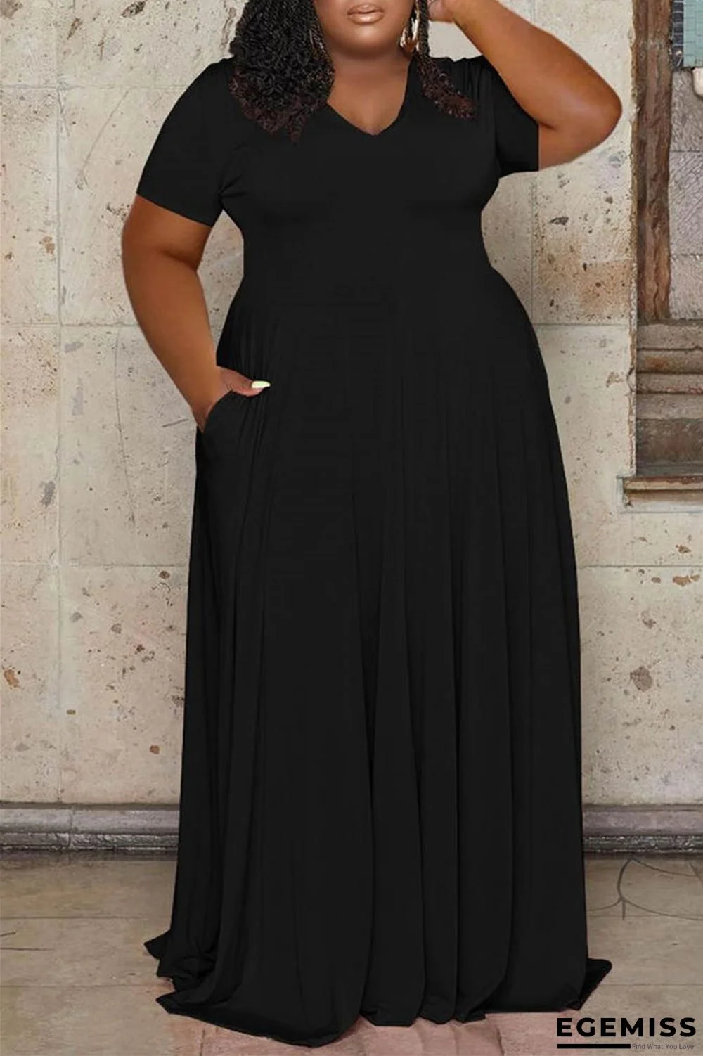 Black Fashion Casual Plus Size Solid Basic V Neck Short Sleeve Dress | EGEMISS