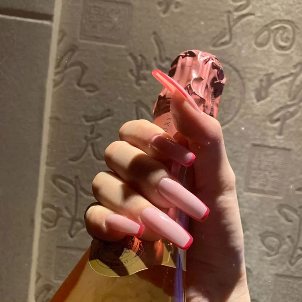 24pcs/set Long Stiletto Fake Nails Punk Snake Pattern Black White Matte False Nails Artificial Full Nail Tips Manicure Tools 515-Nail Inspo