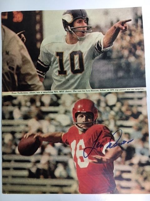 Len Dawson HOFer KC Chiefs In Action Signed 8x10 Photo Poster painting JSA Precertified