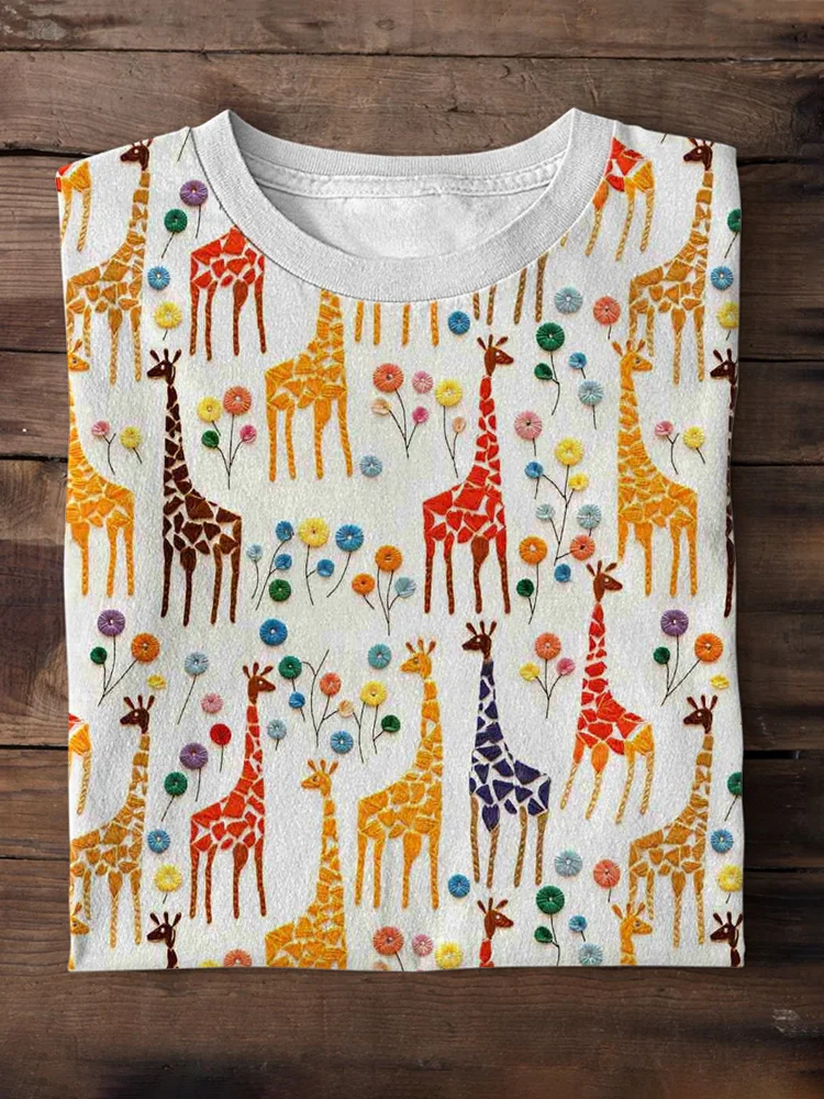 Comstylish Giraffes Embroidery Pattern Cozy Short Sleeve T-Shirt