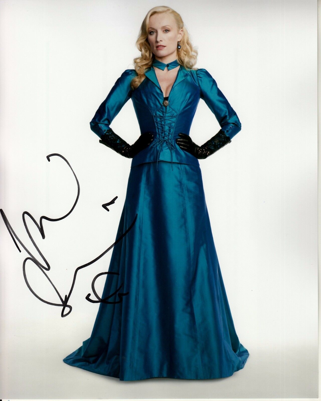 VICTORIA SMURFIT hand-signed DRACULA 8x10 uacc rd coa BUSTY SEXY COLOR PORTRAIT