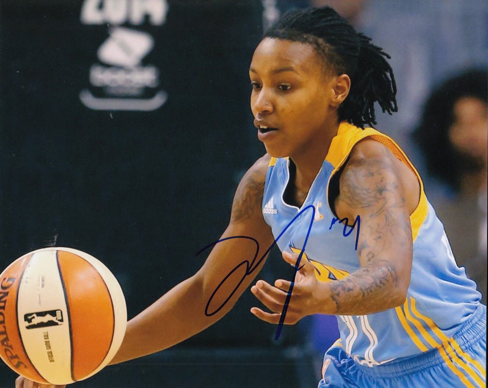 JAMIERRA FAULKNER signed (CHICAGO SKY) basketball 8X10 *WNBA* Photo Poster painting W/COA #2