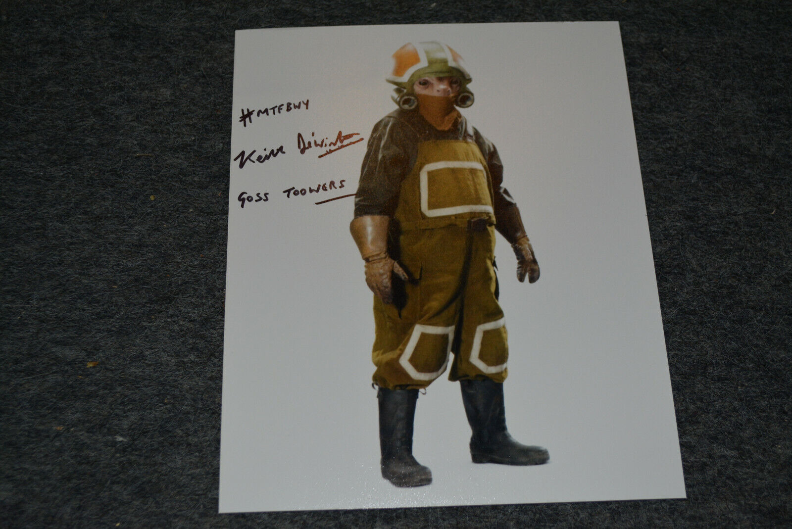 KEITH DE′ WINTER signed autograph 8x10 In Person STAR WARS FORCE AWAKENS