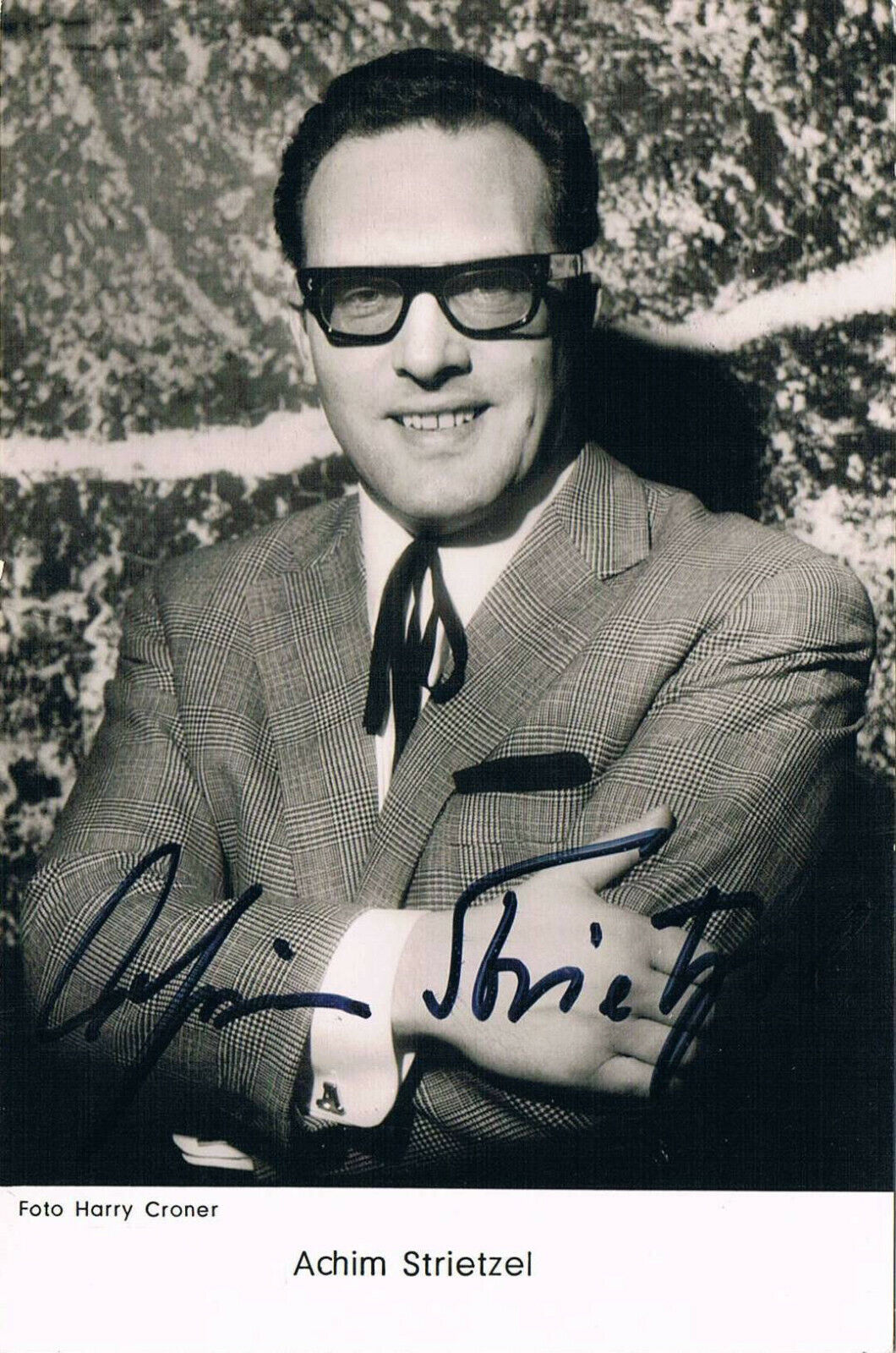 Achim Strietzel 1926-89 autograph signed postcard Photo Poster painting 3.5x5.5