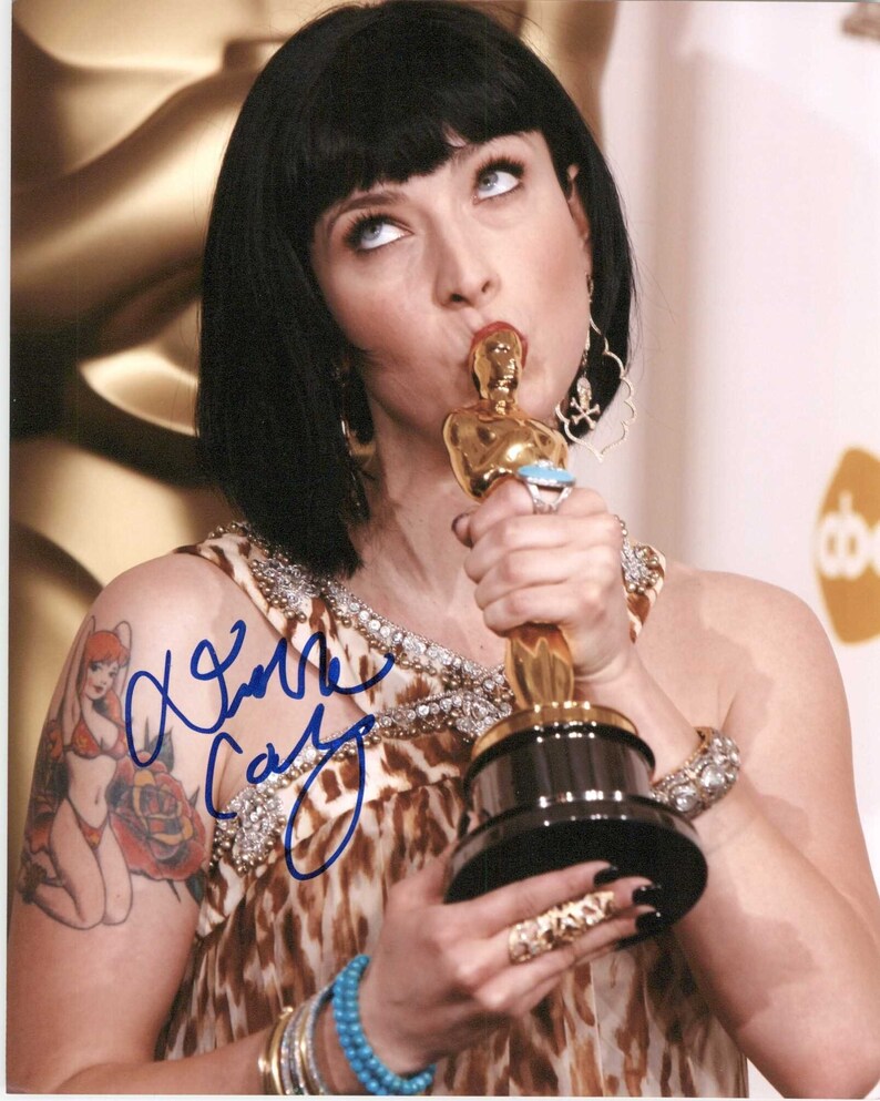 Diablo Cody Signed Autographed Glossy 8x10 Photo Poster painting - COA Matching Holograms