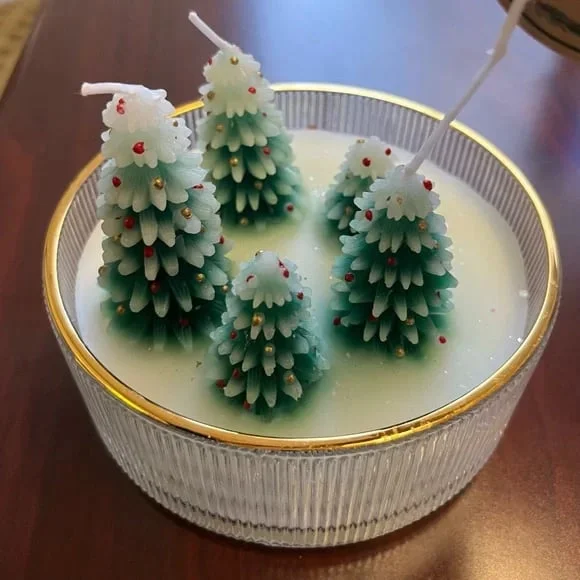 🎄Winter Forest Christmas Tree Candle