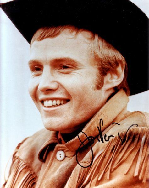 Jon Voight genuine autograph 8x10