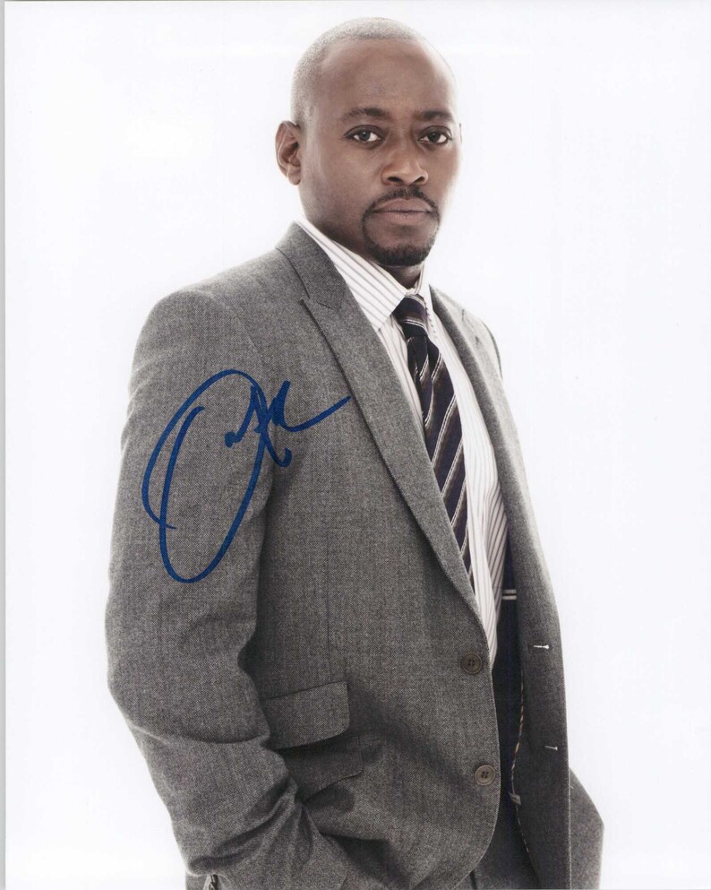 Omar Epps Signed Autographed Glossy 8x10 Photo Poster painting - COA Matching Holograms