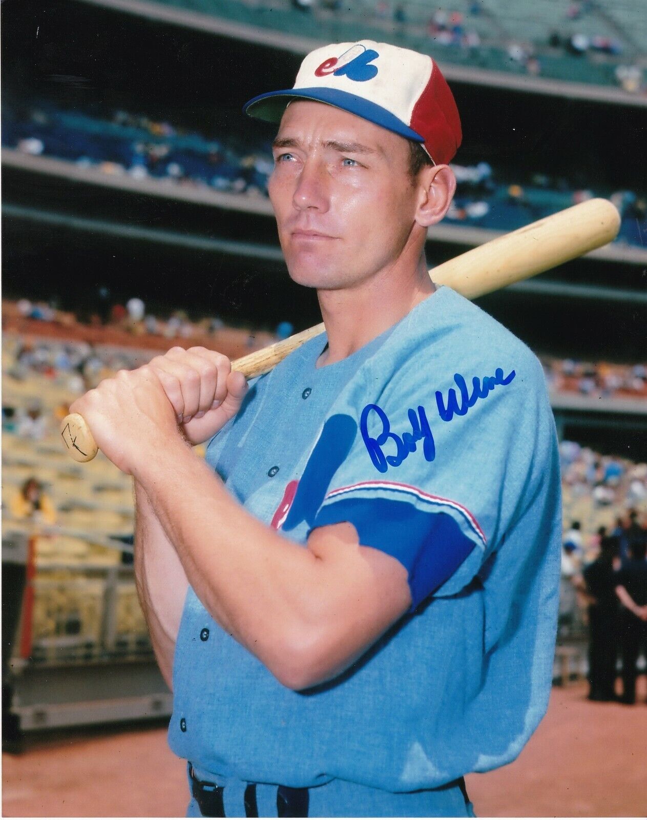 BOBBY WINE MONTREAL EXPOS ACTION SIGNED 8x10