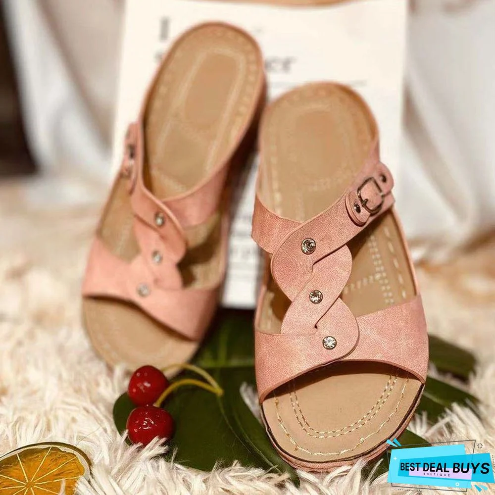 Pi Clue Artificial Leather Low Heel Rivet Slipper