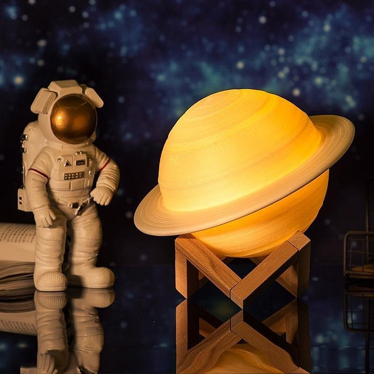 Saturn Table Lamp CSTWIRE