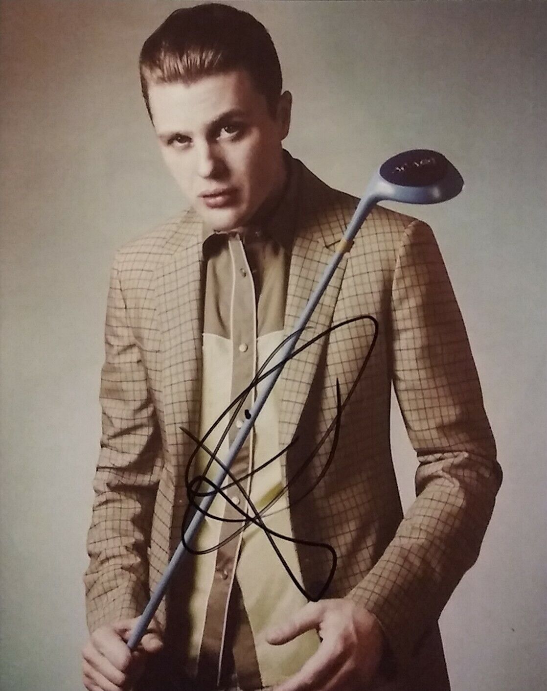 Michael Pitt signed 8x10