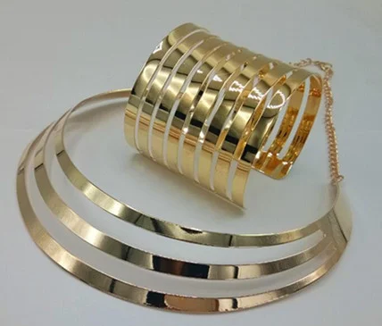 Metallic Cutout Necklace Same Bracelet Set