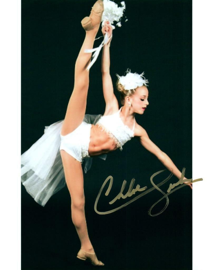 Chloe Lukasiak signed 8x10 Picture nice autographed Photo Poster painting pic with COA