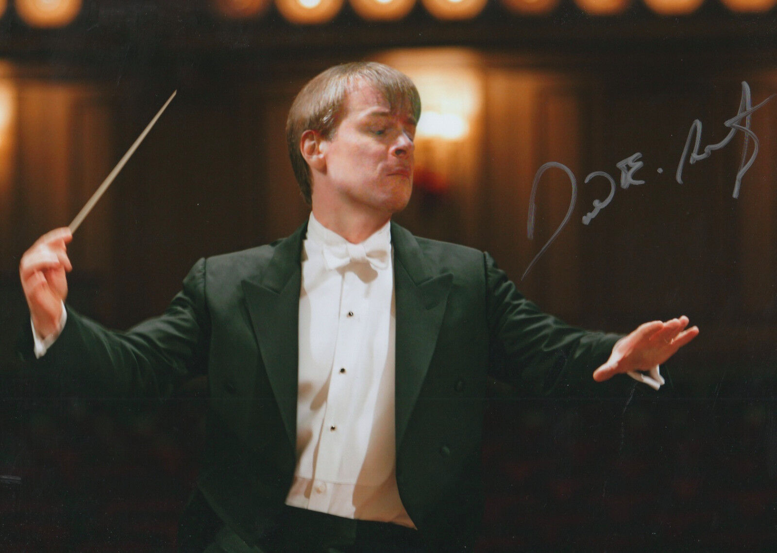 David Robertson Conductor signed 8x12 inch Photo Poster painting autograph