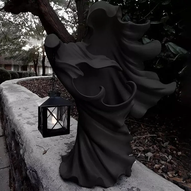 2023 Ghost With a Lantern Lamp