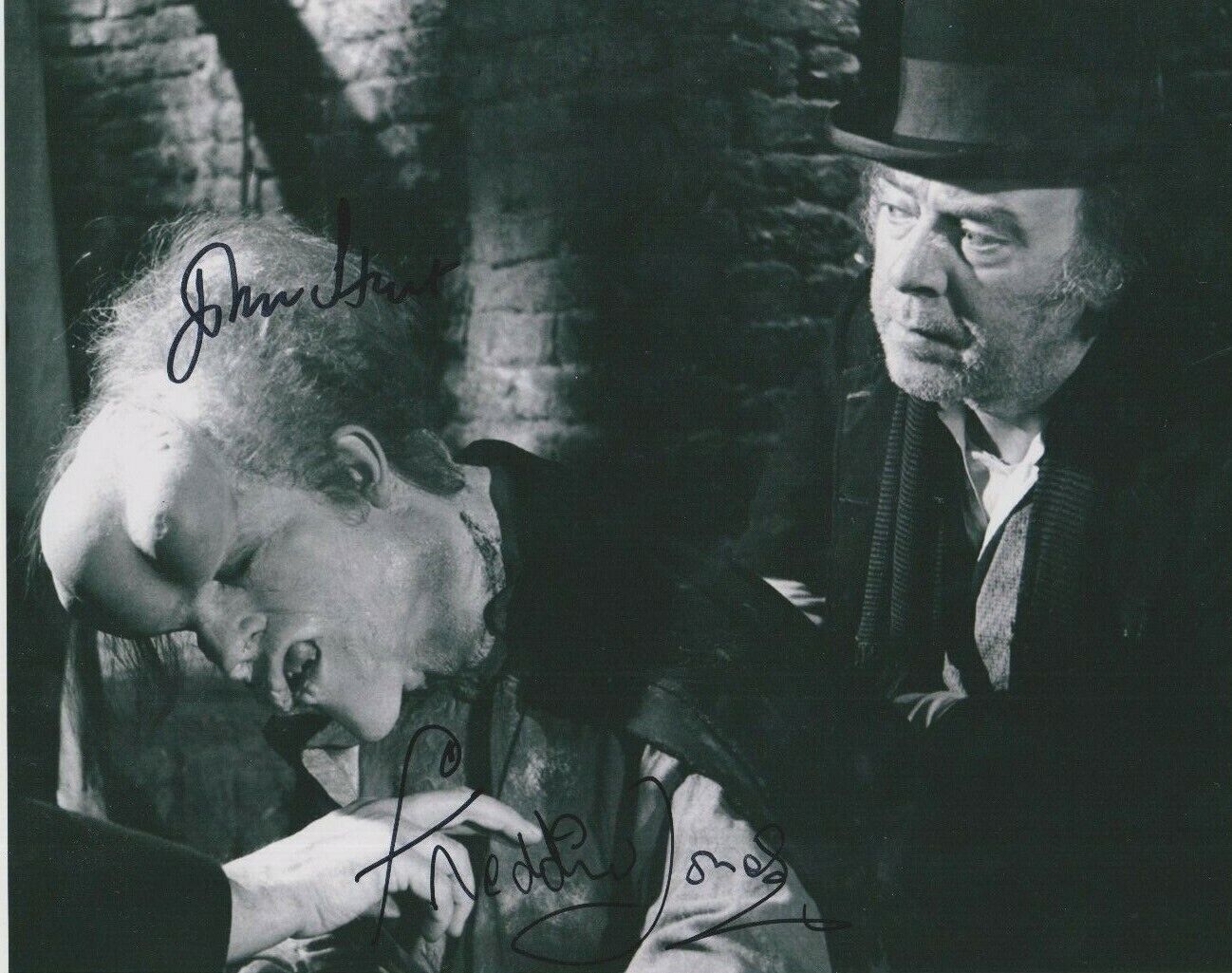 Sir John Hurt / Freddie Jones **HAND SIGNED** 8x10 Photo Poster painting ~ Elephant man