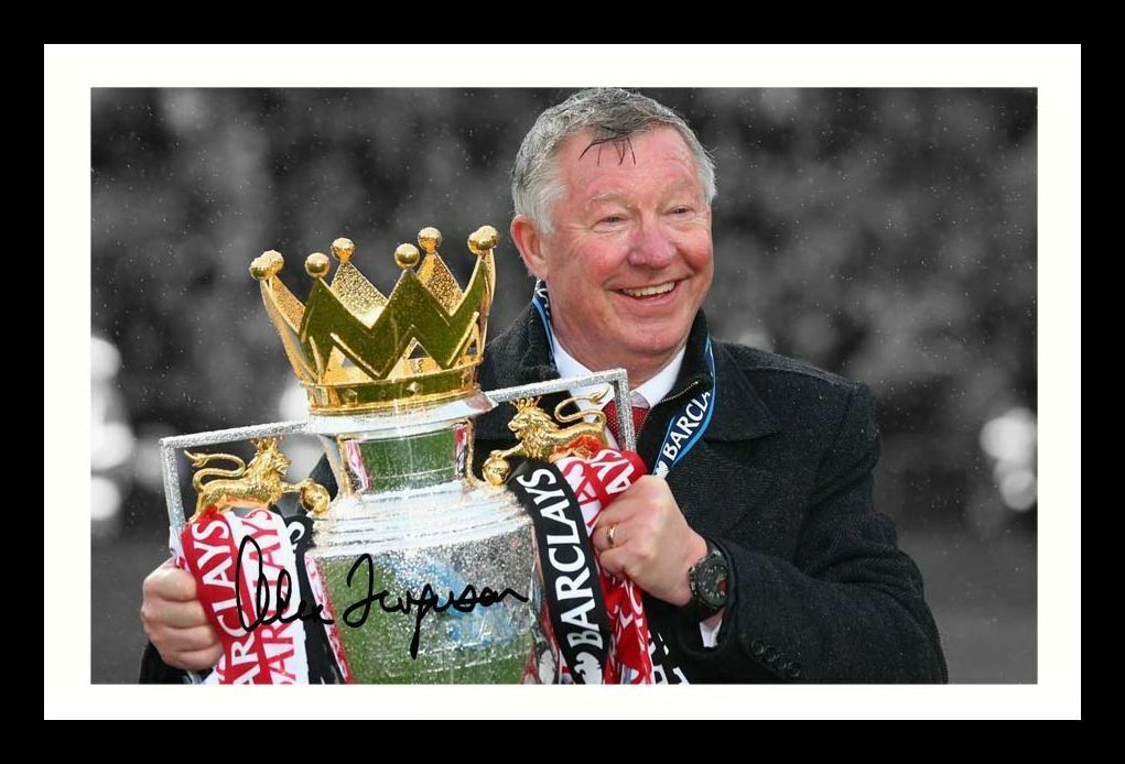 Sir Alex Ferguson - Manchester United Autograph Signed & Framed Photo Poster painting 3