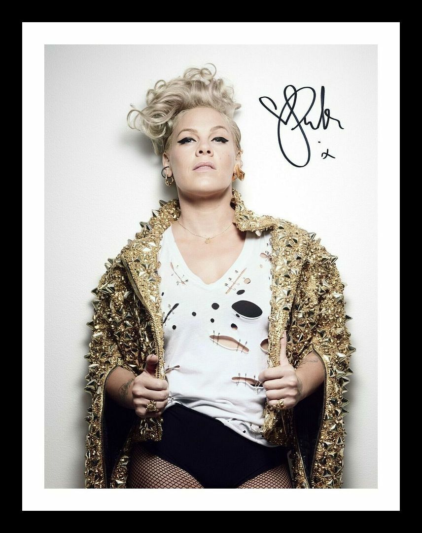 Pink Autograph Signed & Framed Photo Poster painting 5