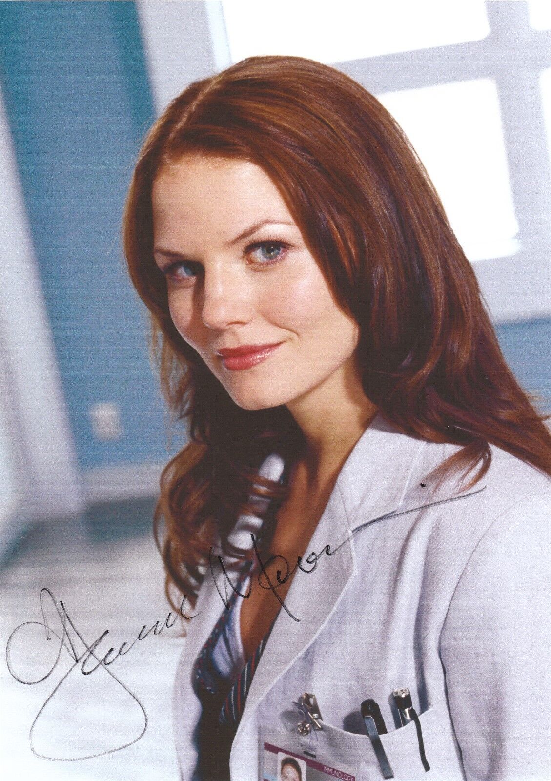 Jennifer Morrison 'House' Autographed 8x10 Photo Poster painting with Signing Details