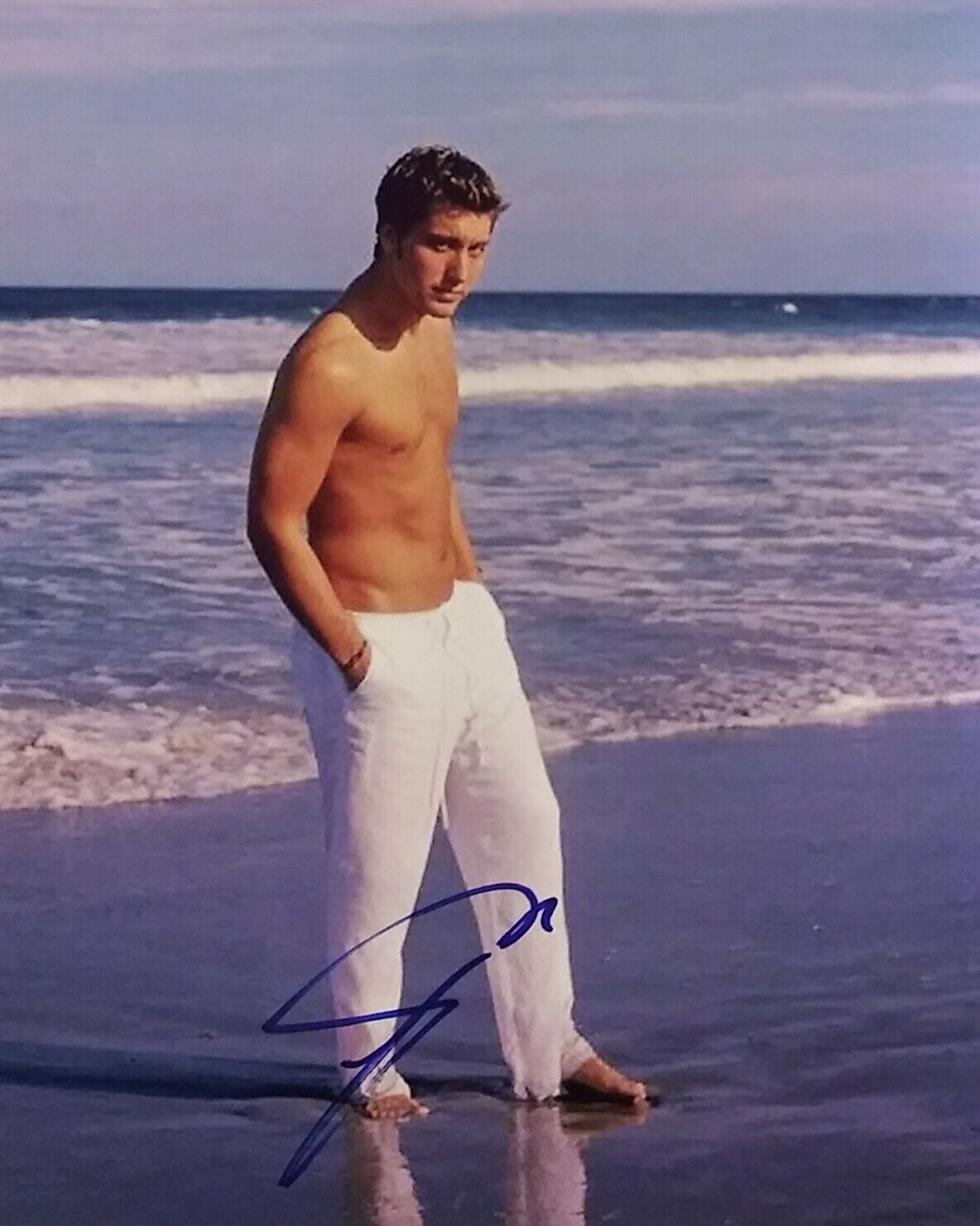 Lance Bass signed 8x10