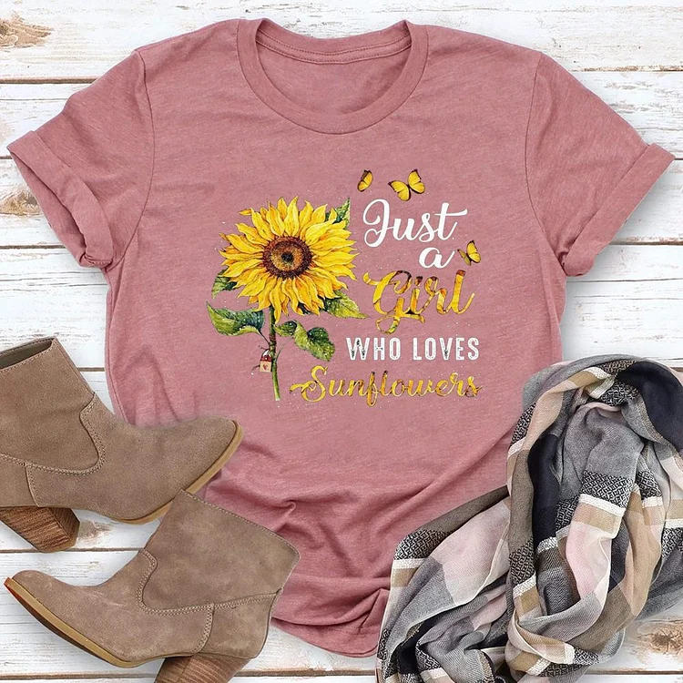 Just A Girl Who Loves Sunflower Round Neck T-shirt