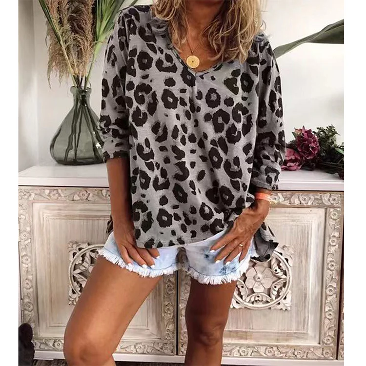 Plus Size Leopard Print V-neck Long Sleeve T-shirt VangoghDress