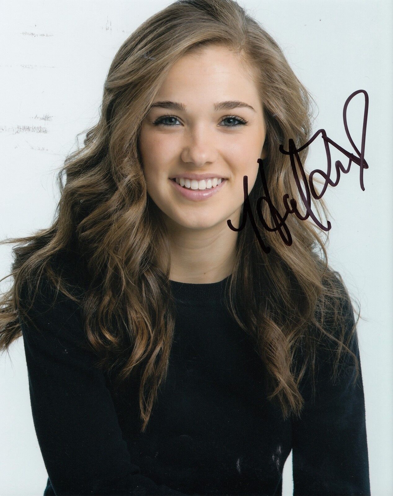 Haley Lu Richardson signed *RAVENSWOOD* Tess Hamilton 8X10 Photo Poster painting W/COA #1