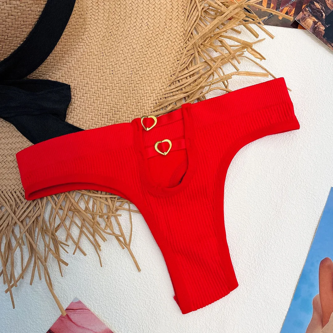 New EuropeanStyle Thong Sexy Solid Color Panties Fashion Metal Hollow Out G-String Mid Waist Seamless Underpants Female Lingerie