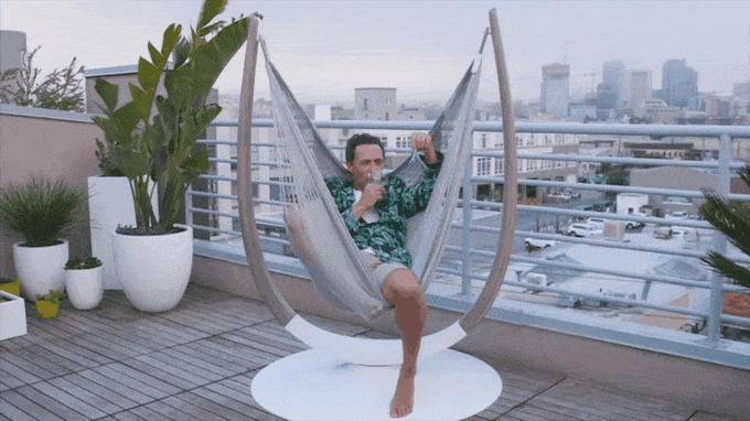 "MARINE-GRADE" OUTDOOR DURABILITY: The Hammock Throne is designed to look great in your home, but made with the durability to live outdoors. Our solution-dyed Performance Yarn is the gold standard for outdoor fabric - 100% weathersafe and UV-resistant. For extreme durability, The Hammock Throne's metal elements are powder-coated using Akzonobel, the same super-tough coating they use to protect the Siberian gas pipelines from the elements (that's TOUGH stuff!).