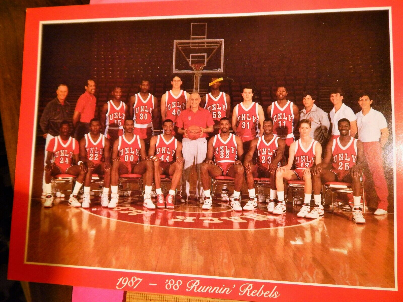 BASKETBALL: UNLV 1987 - 88 OFFICIAL COLOR TEAM Photo Poster painting, JERRY TARKANIAN LEGEND