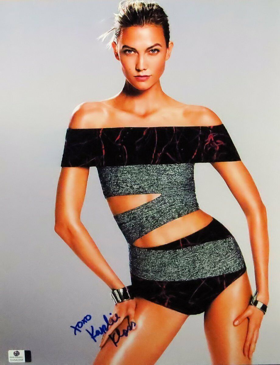 Karlie Kloss Signed Autographed 11X14 Photo Poster painting Gorgeous Sexy Wrap Dress GV842266