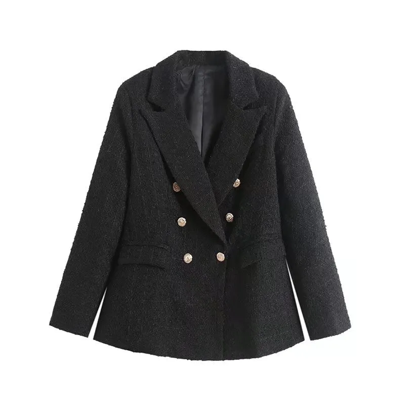 Elegant and Versatile winter garment