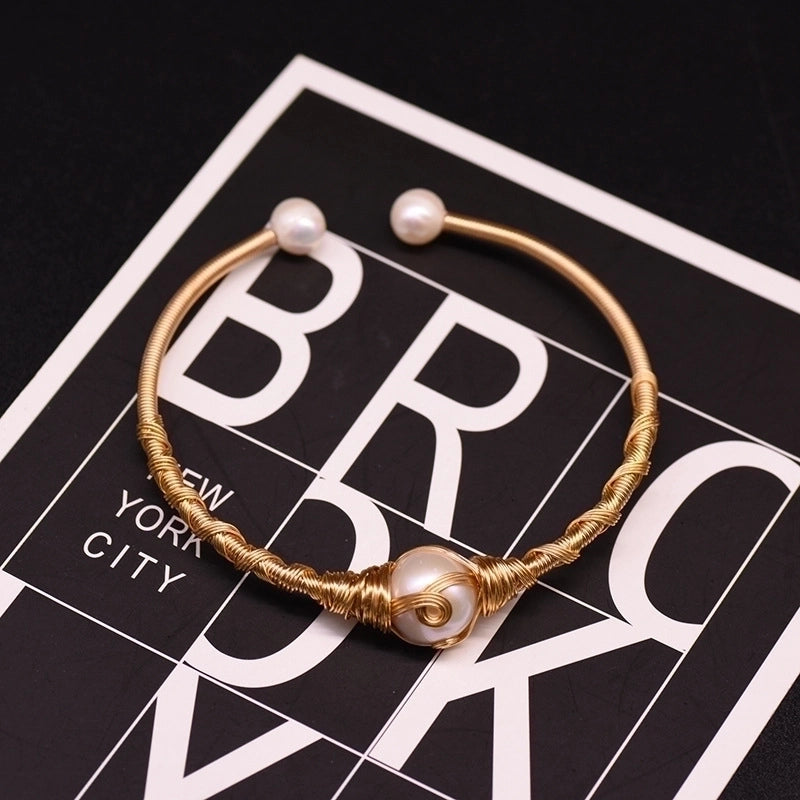 Retro Flower Copper Plating Inlay 18K Gold Plated Pearl Bangle