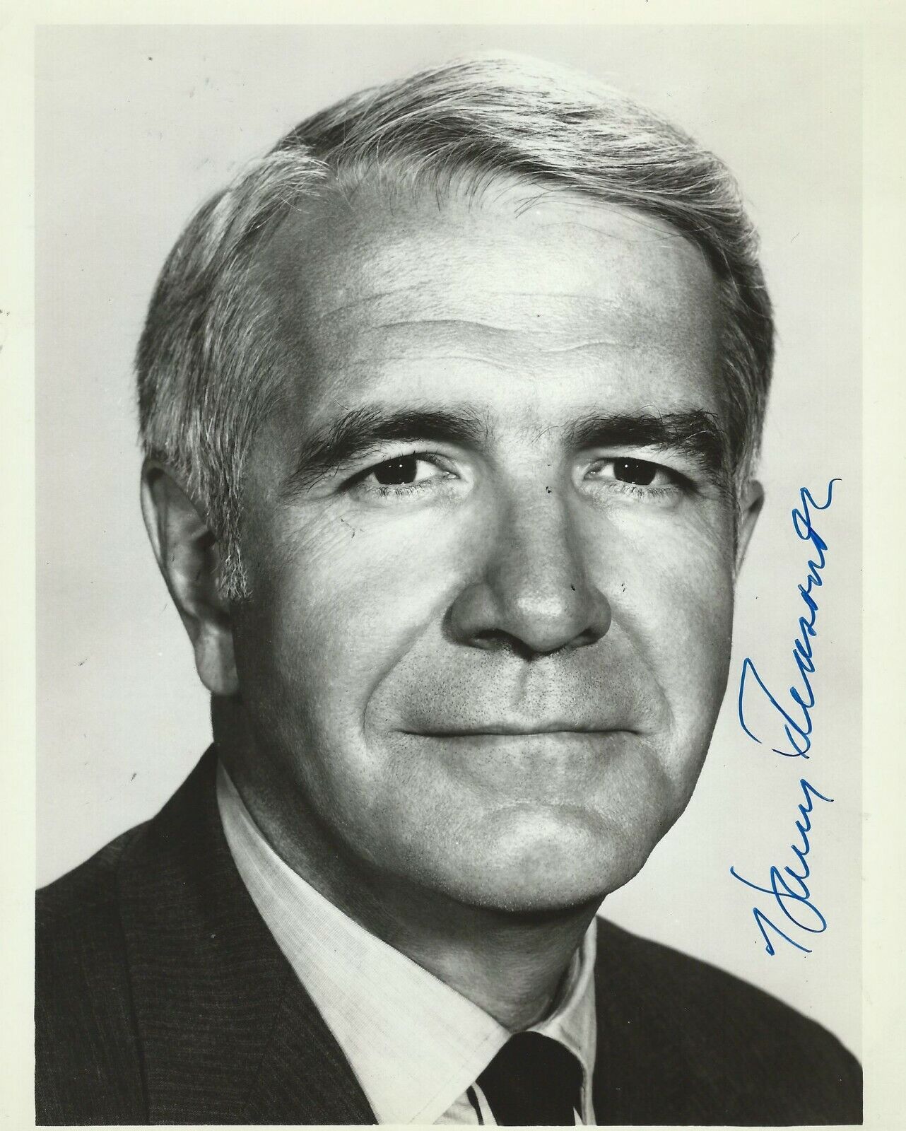 Autographed Signed 7x9 Photo Poster painting: Harry Reasoner