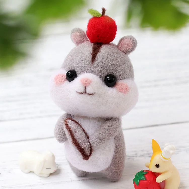 FeltingJoy - Hamster Needle Felting Kit - Apple