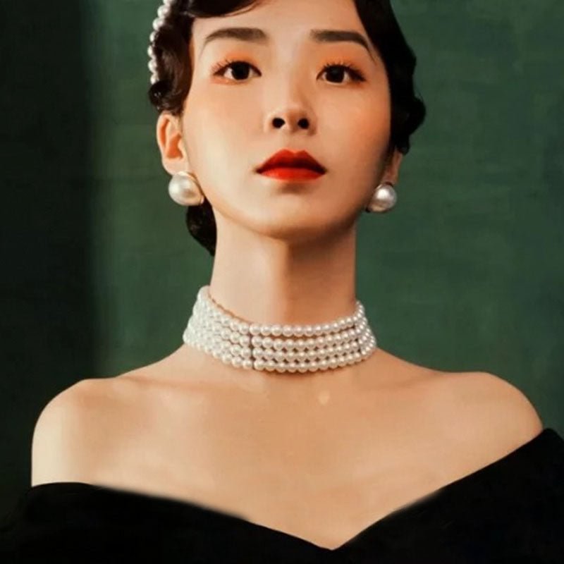 Hepburn French bridal multi-layered pearl necklace | choker collarbone chain