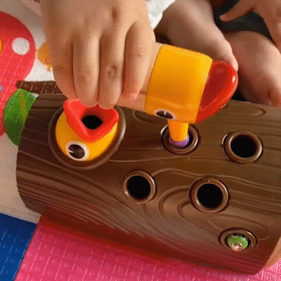 Brinquedo Pica-Pau Pega Minhocas Jogo Incentivo Criatividade em Promoção na  Americanas