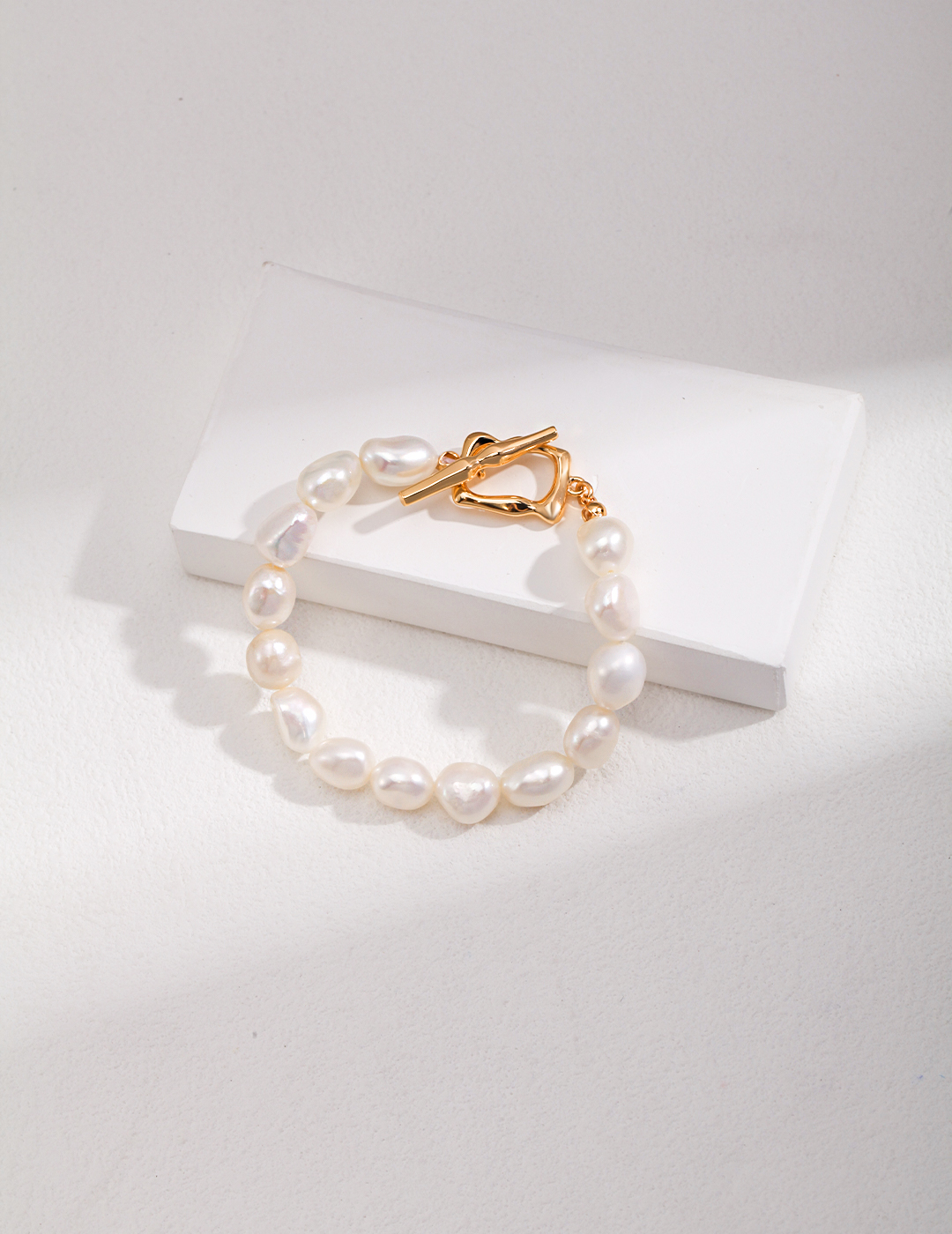 Plated Baroque Pearl Bracelet