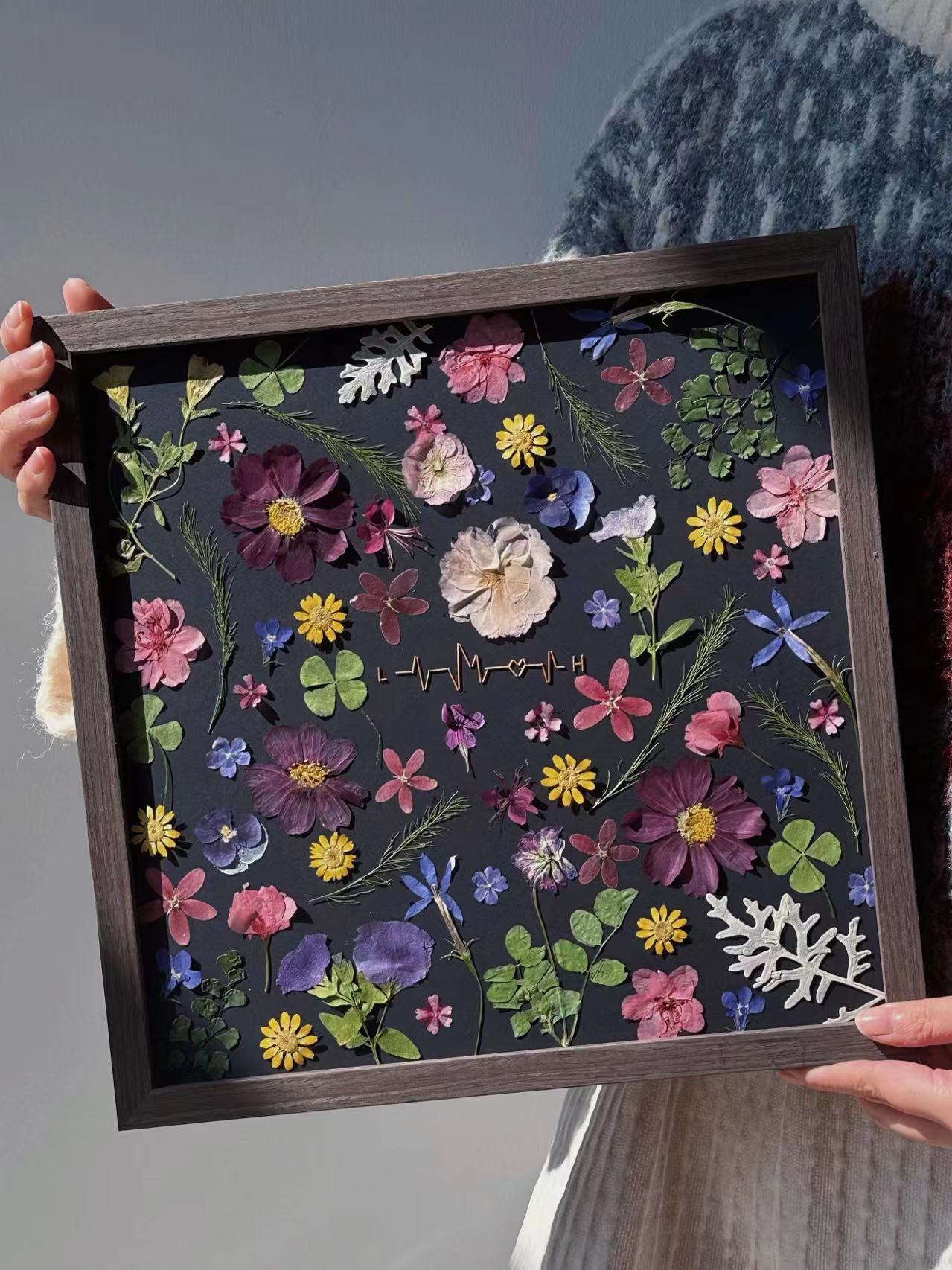 Heartbeat Code |Resin Or Wooden Fame |Custom Pressed Flower Preservation | Wedding Flowers | Memorial Flower | Meadow Design | Home Decor