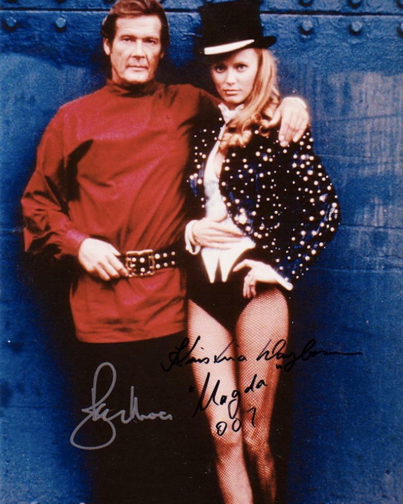 Roger Moore & Kristina Wayborn SIGNED AUTOGRAPHED 10X8