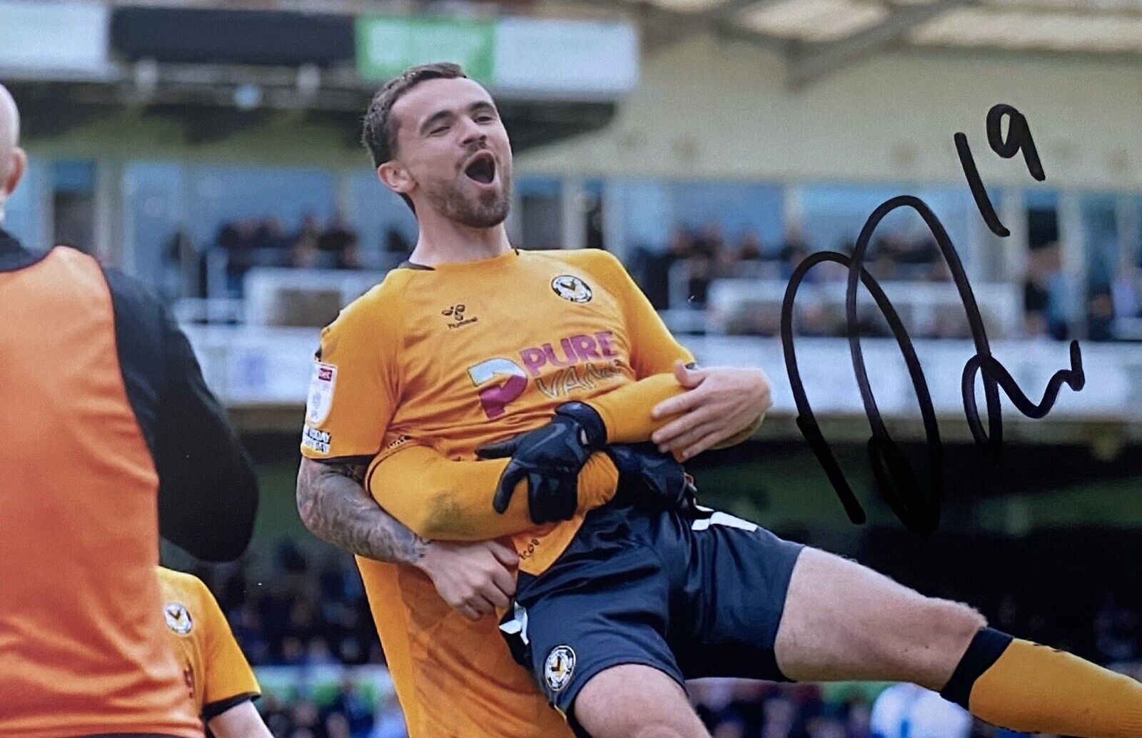 Dom Telford Genuine Hand Signed Newport County 6X4 Photo Poster painting