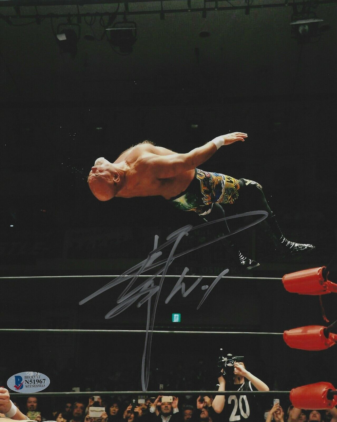 Keiji Mutoh Signed 8x10 Photo Poster painting BAS COA WCW New Japan Pro Wrestling Great Muta 967