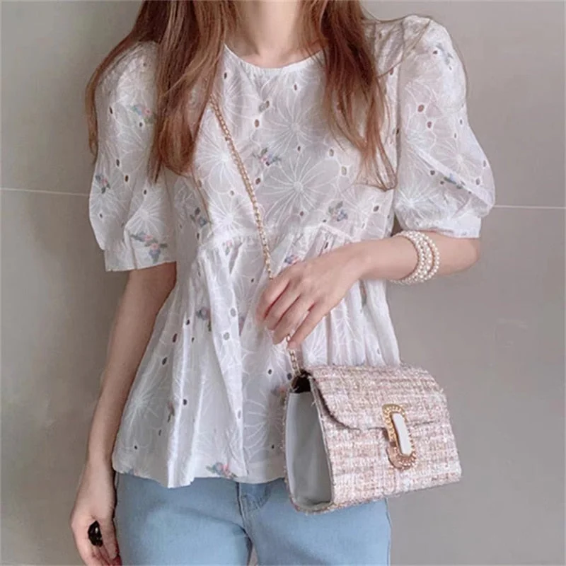 French Vintage Embroidery Hollow Out Blouse Women Lace Flower Short Puff Sleeve Blusas White Shirts Summer Tops All Match I134