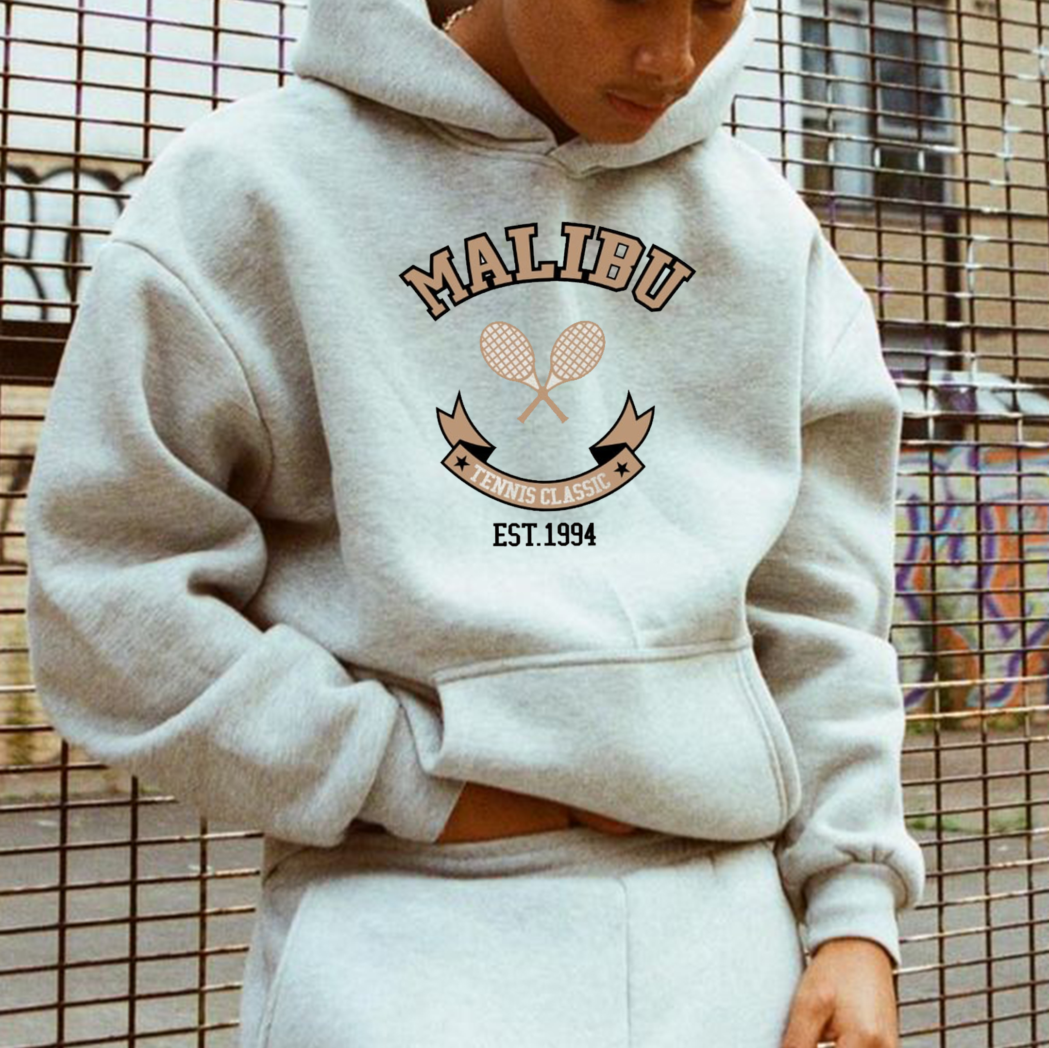 Unisex Vintage Oversized MALIBU TENNI Sweater Shirt
