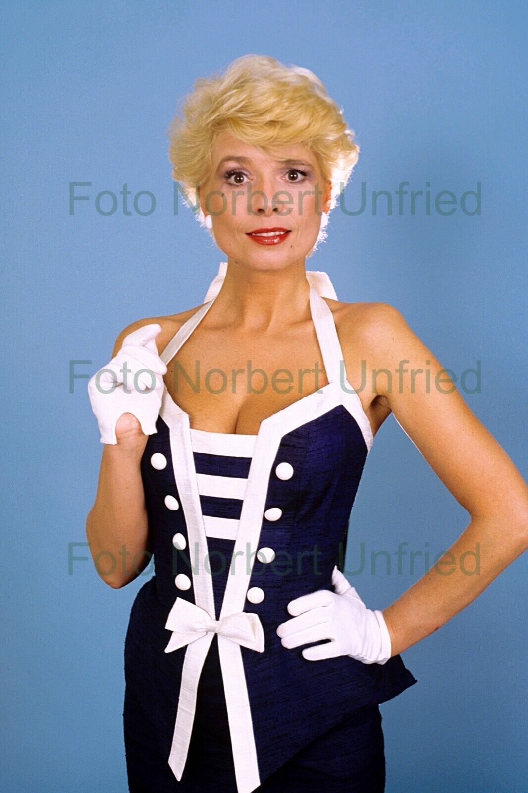 Ingrid Steeger 10 X 15 CM Photo Poster painting Without Autograph (Star-1