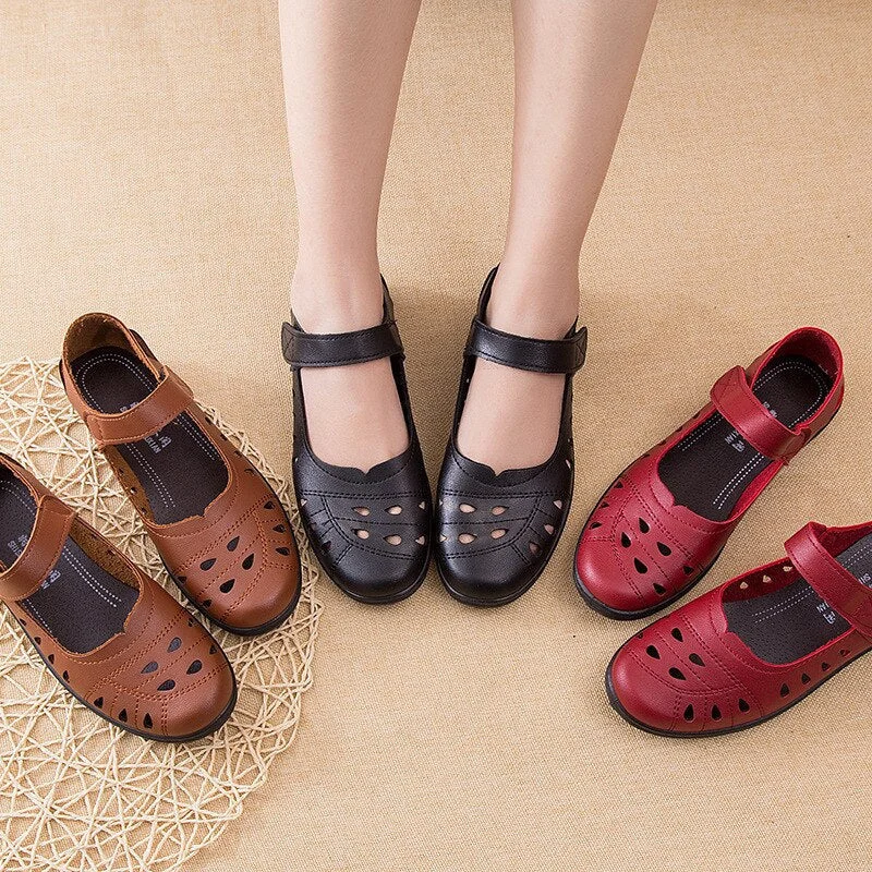 Summer Shoes Women PU Leather Flat Shoes Retro Female Ballet Flat Shoes Spring Ladies Velcro Hollow-out Loafers Women Sandals 530-1