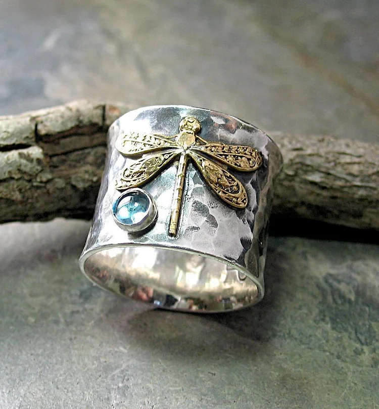 Luxury vintage aquamarine dragonfly ring