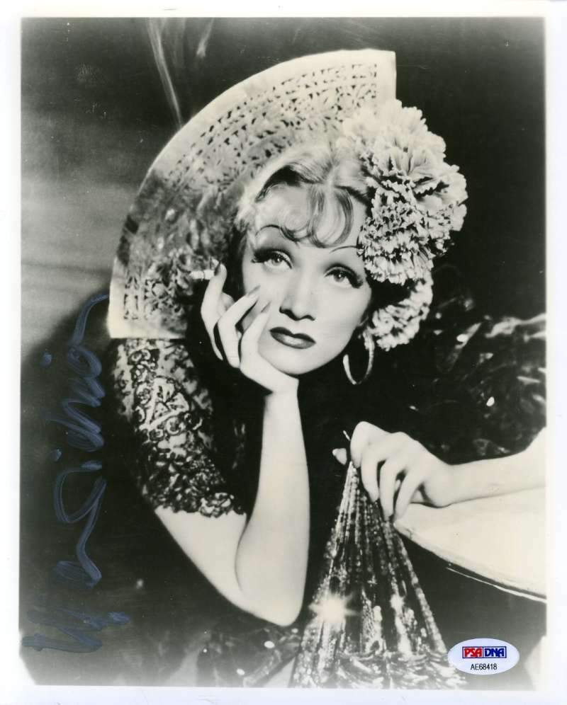 Marlene Dietrich Psa Dna Hand Signed 8x10 Photo Poster painting Original Autographed