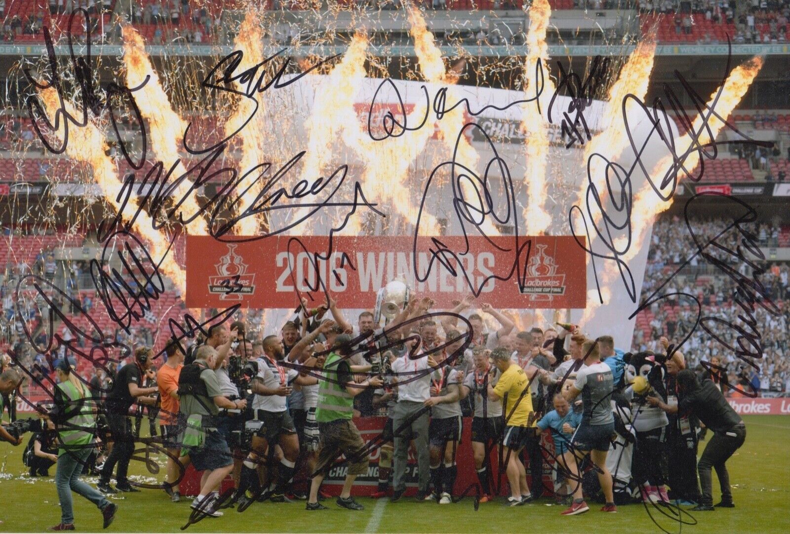 Hull FC Hand Signed 12x8 Photo Poster painting Rugby League Autograph Challenge Cup 21 Autograph